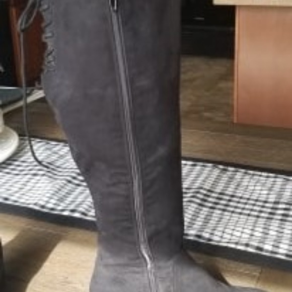 Journee Collection Black Roz Wide-Calf Boot 8 - Picture 4 of 8